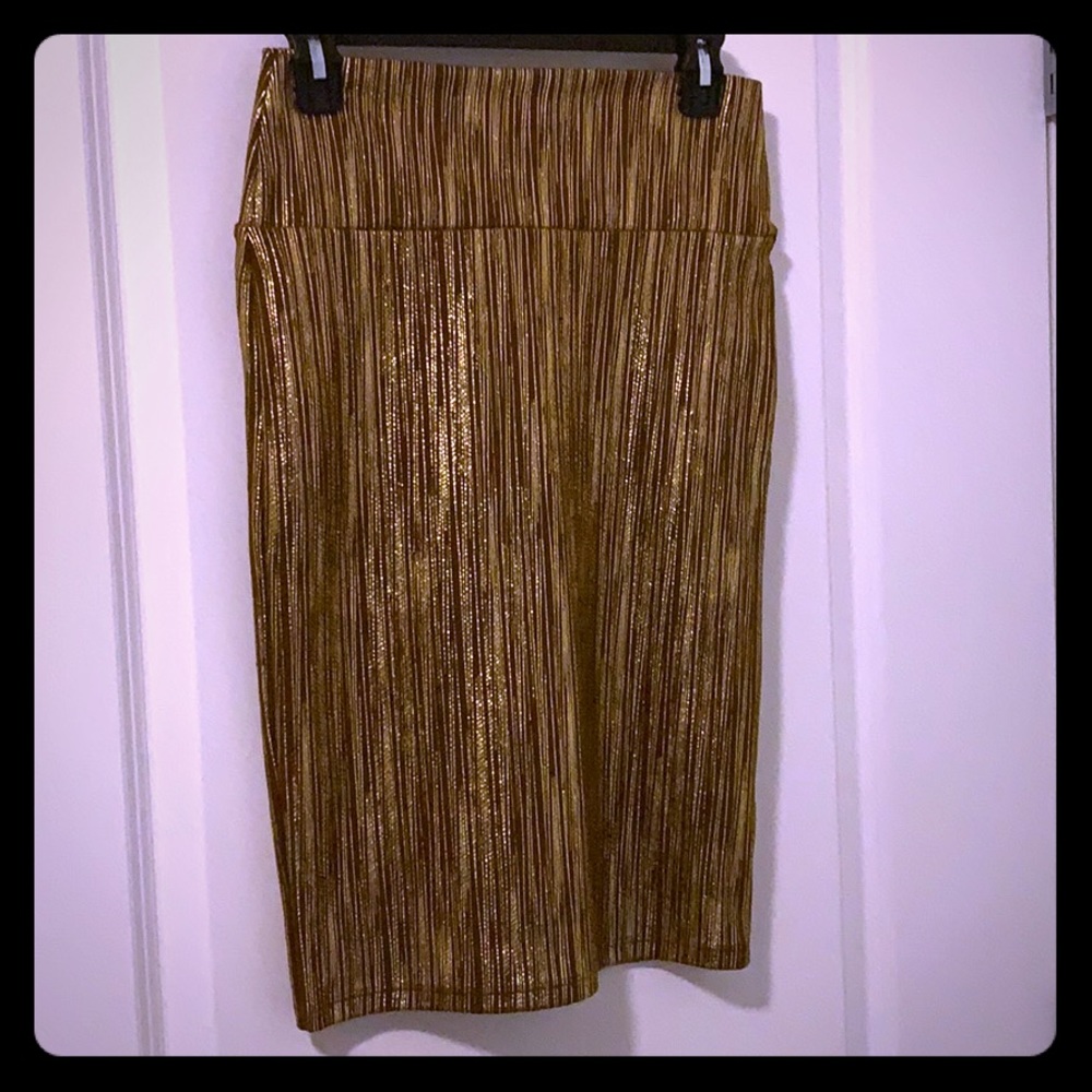 Elegant Cassie xs brown with gold etchings